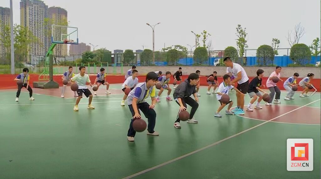 如何在篮球训练中有效应对压力？_2