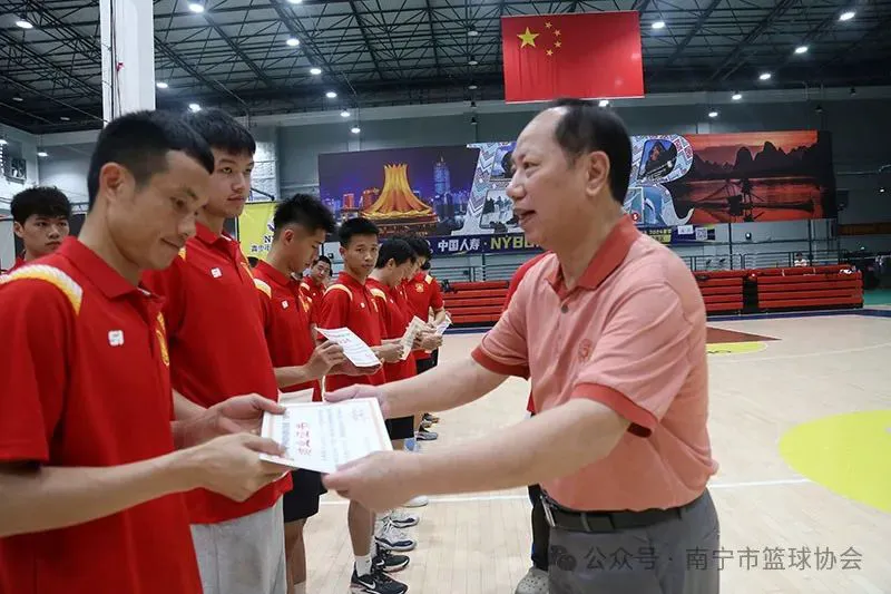 哪里能找到专业的篮球训练与发展计划_2